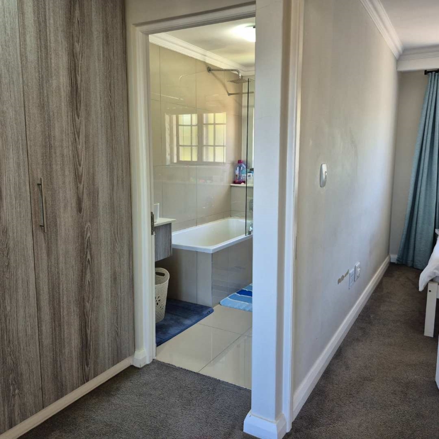 3 Bedroom Property for Sale in Knysna Central Western Cape